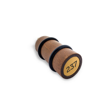 Porte-clés hôtel Prince George marron foncé - 90 x Ø33 mm - bois - par pièce