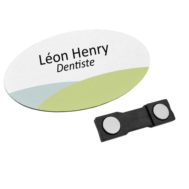 Badge nominatif en plastique avec propre texte - gris et vert - 85 x 45 mm - par pièce