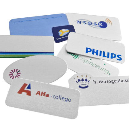 Recommander : badges nominatifs de votre stock