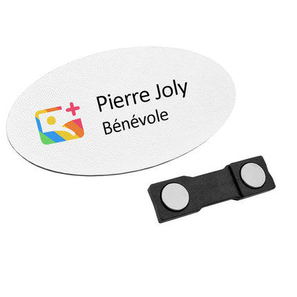 Badge nominatif en plastique personnalisé - 85 x 45 mm - par pièce
