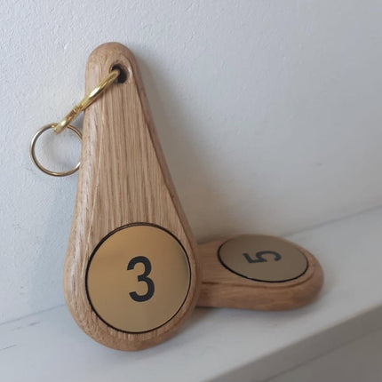 Porte-clés hôtel Oaky Drop marron clair - 110 x 55 mm- bois - par pièce