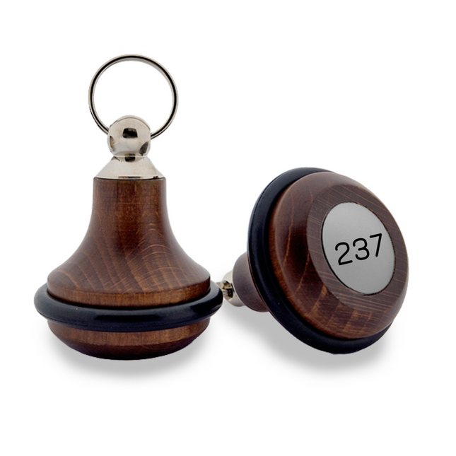 Porte-clés hôtel Belly Wood marron foncé - 65 x 38 mm - bois - par pièce