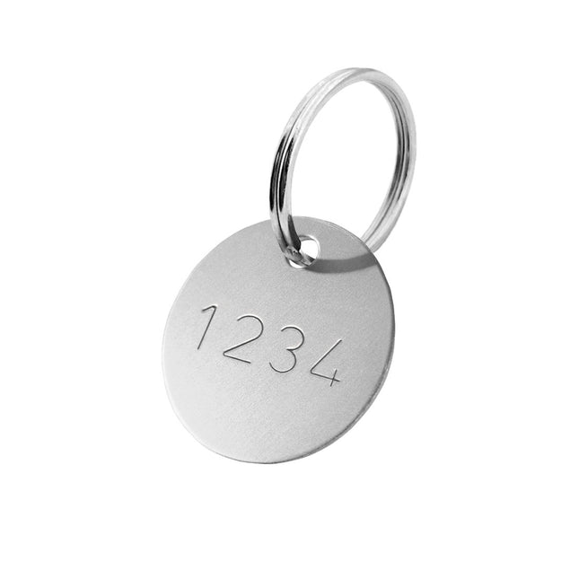 Porte-clés argenté numéroté poinçonné en aluminium anodisé - 30 mm - par pièce