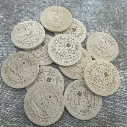 Jetons personnalisés gravés en bois -  Ø50 mm - 100 pièces