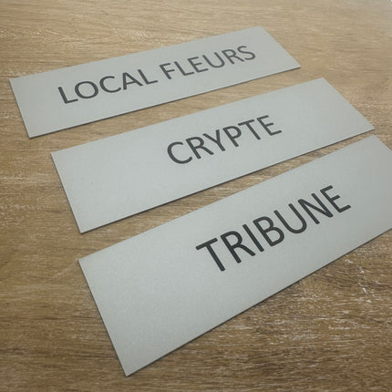 Plaque de porte avec votre texte -  aluminium - 165 x 45 mm