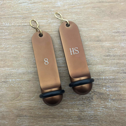 Porte-clés hôtel Big Classic bronze personnalisé - aluminium - 105 x 30 mm - par pièce