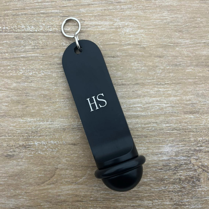 Porte-clés hôtel Big Classic  noir personnalisé - aluminium - 105 x 30 mm - par pièce