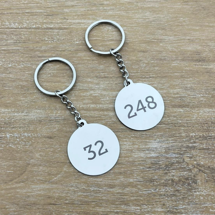 Porte-clés numéroté en acier inoxydable avec chaînette - 35 mm rond - par pièce