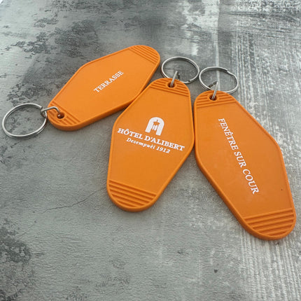 Porte-clés hôtel Hunter personnalisé - plastique - par pièce - 88 x 45 mm
